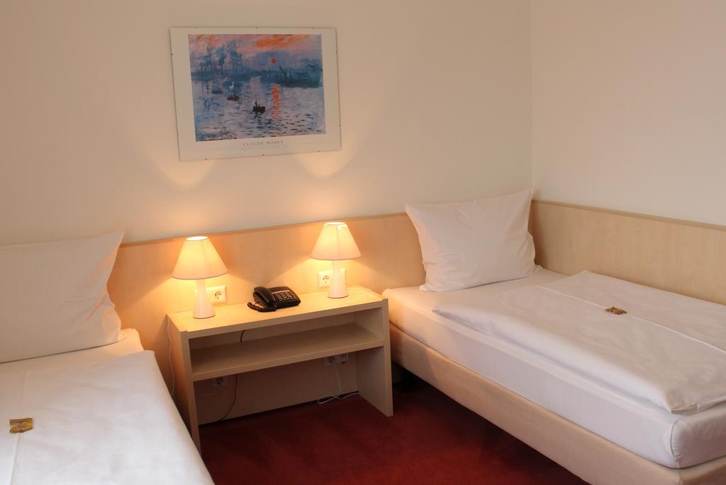 Hotel Am Bad Esslingen am Neckar Kültér fotó