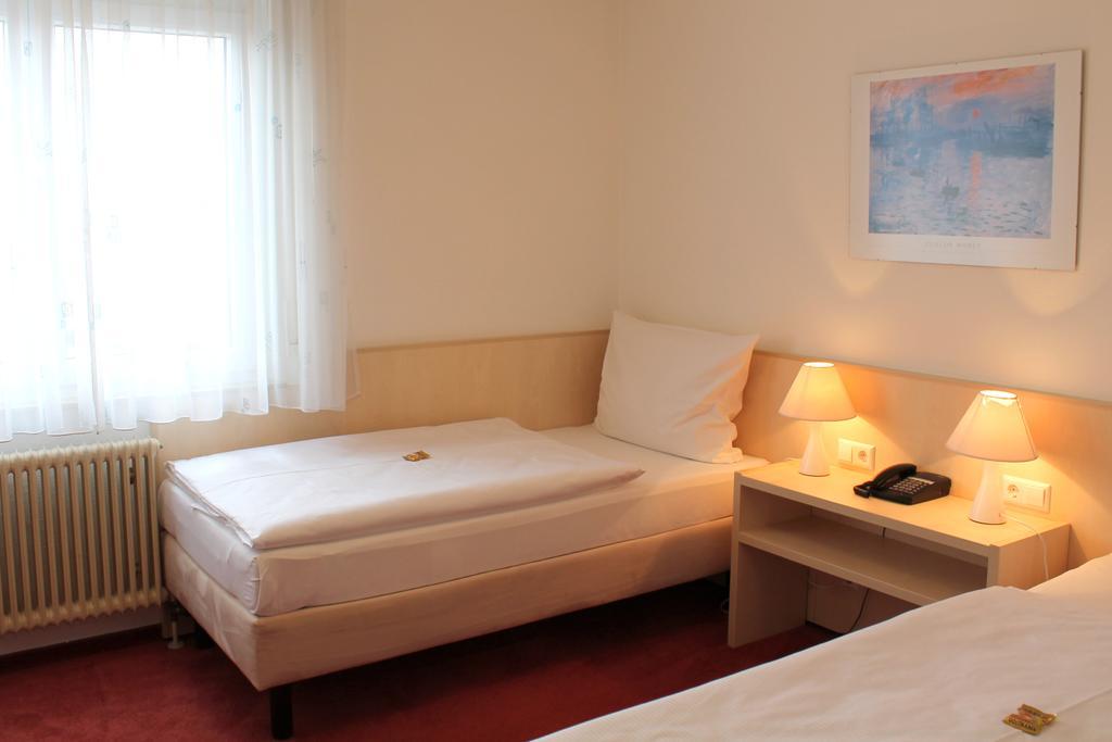 Hotel Am Bad Esslingen am Neckar Kültér fotó