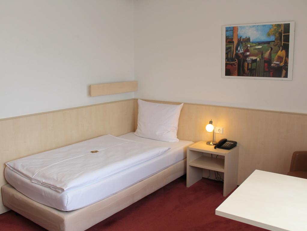 Hotel Am Bad Esslingen am Neckar Kültér fotó