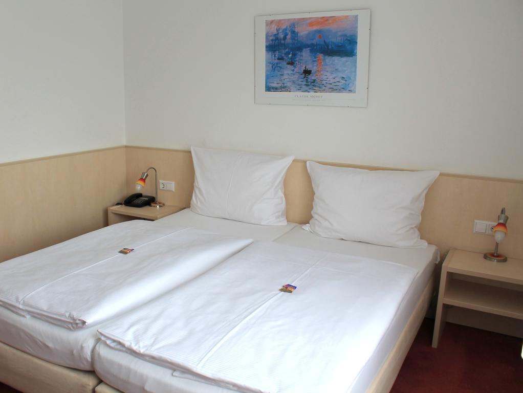 Hotel Am Bad Esslingen am Neckar Kültér fotó